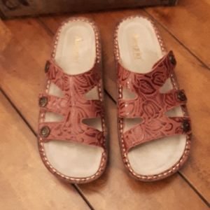 ALEGRIA | DINAH LEATHER SLIDE | SIZE 42